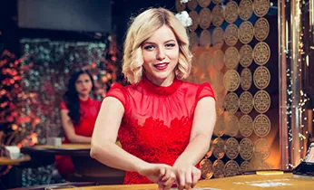 Hình ảnh tượng trưng cho người dùng Việt Nam kiểm soát dữ liệu cá nhân của họ, với các biểu tượng quyền riêng tư và tuân thủ GDPR